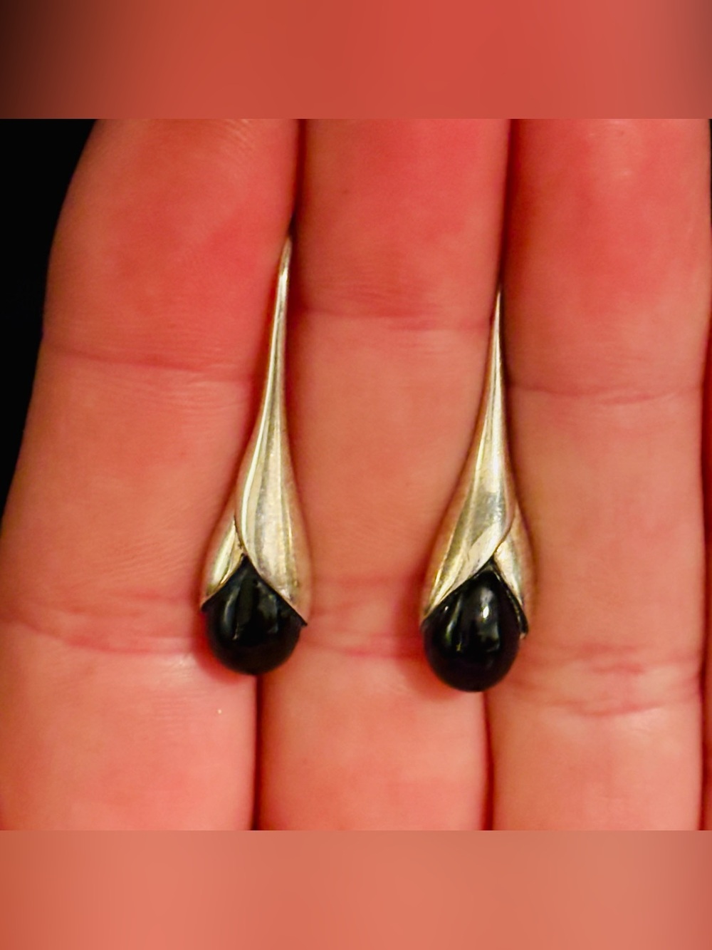 925 Sterling Silver Black Onyx Calla Lilly Teardrop Dangle Hook Earrings